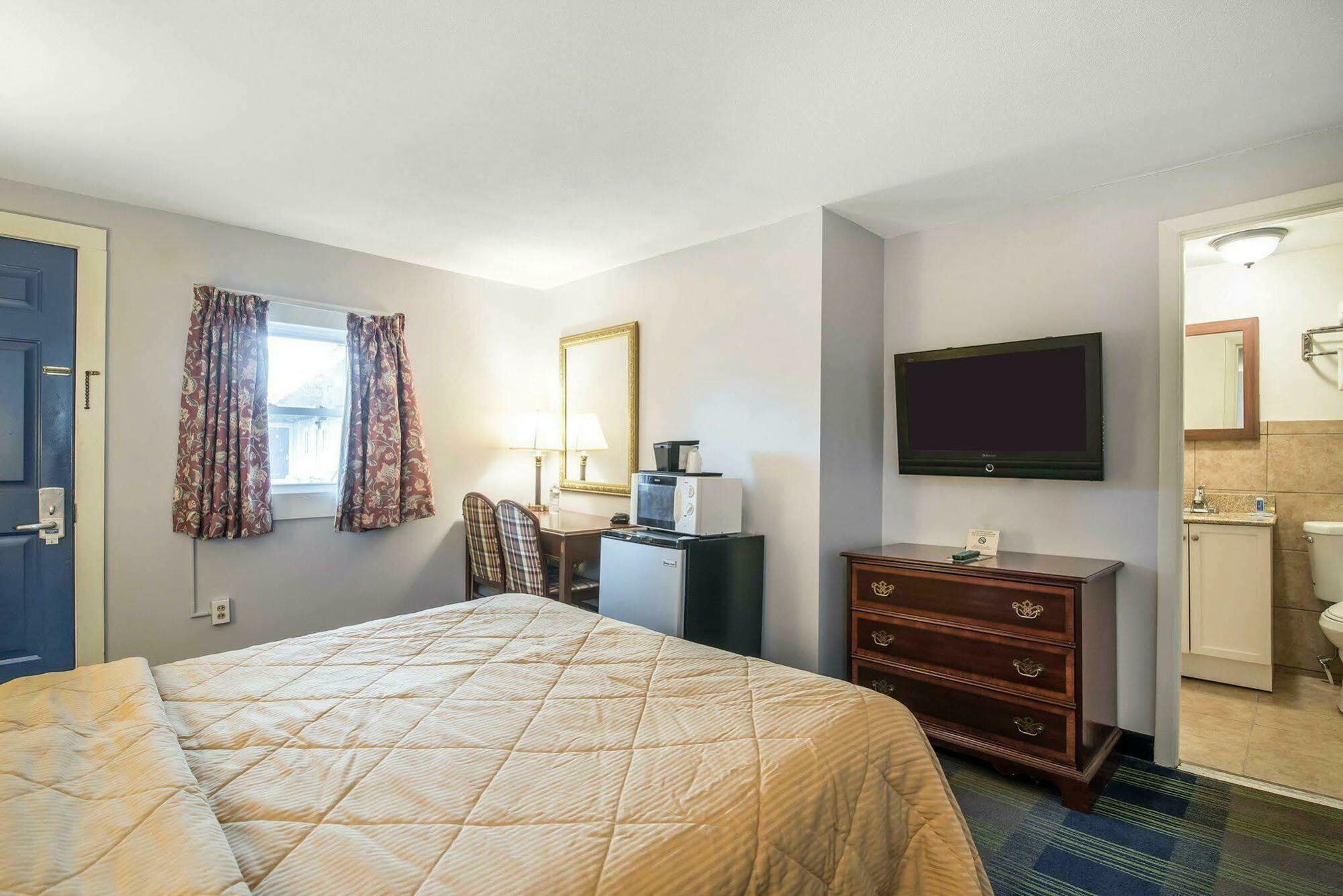 Royal Inn Claremont Extérieur photo